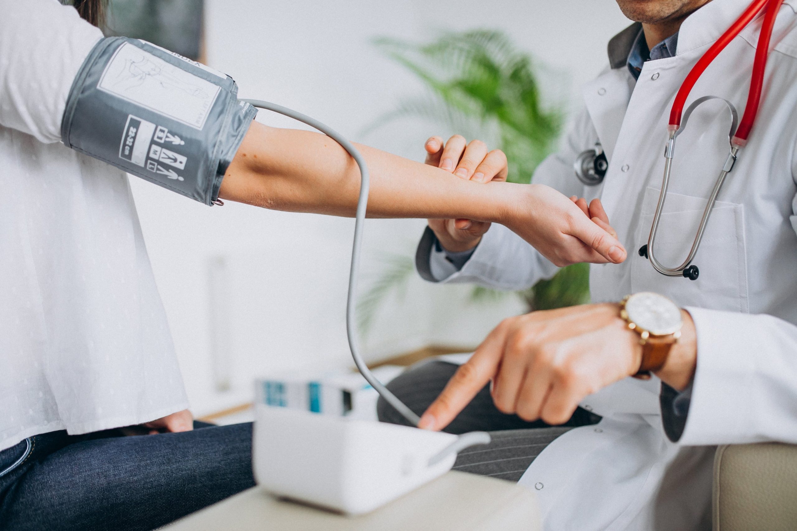 le guide santé : rendez-vous chez un dermatologue